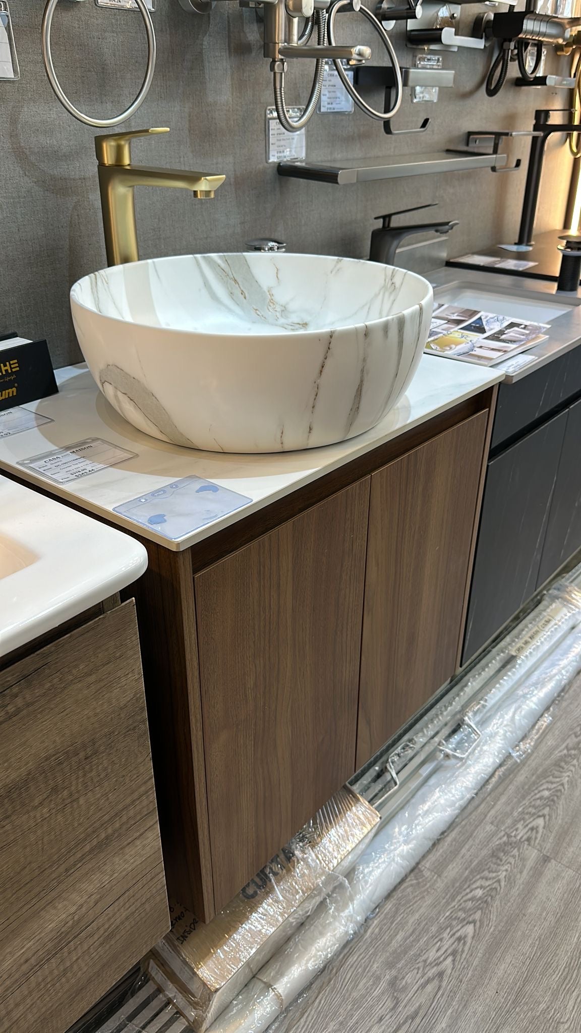 Dusche 2006315BWN 60cm Basin Cabinet (Brown Walnut)