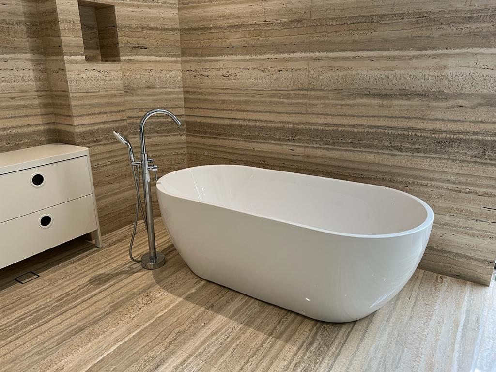 YuuBath ECO Series Free-standing Acrylic Bathtub