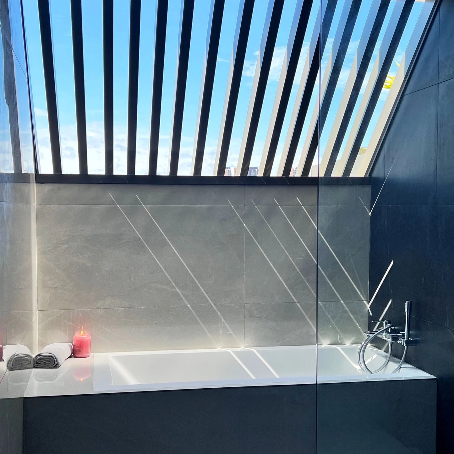 YuuBath Kerry Series Built-In Acrylic Bathtub