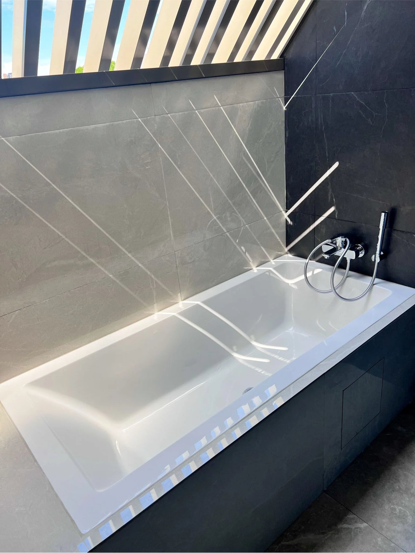 YuuBath Kerry Series Built-In Acrylic Bathtub