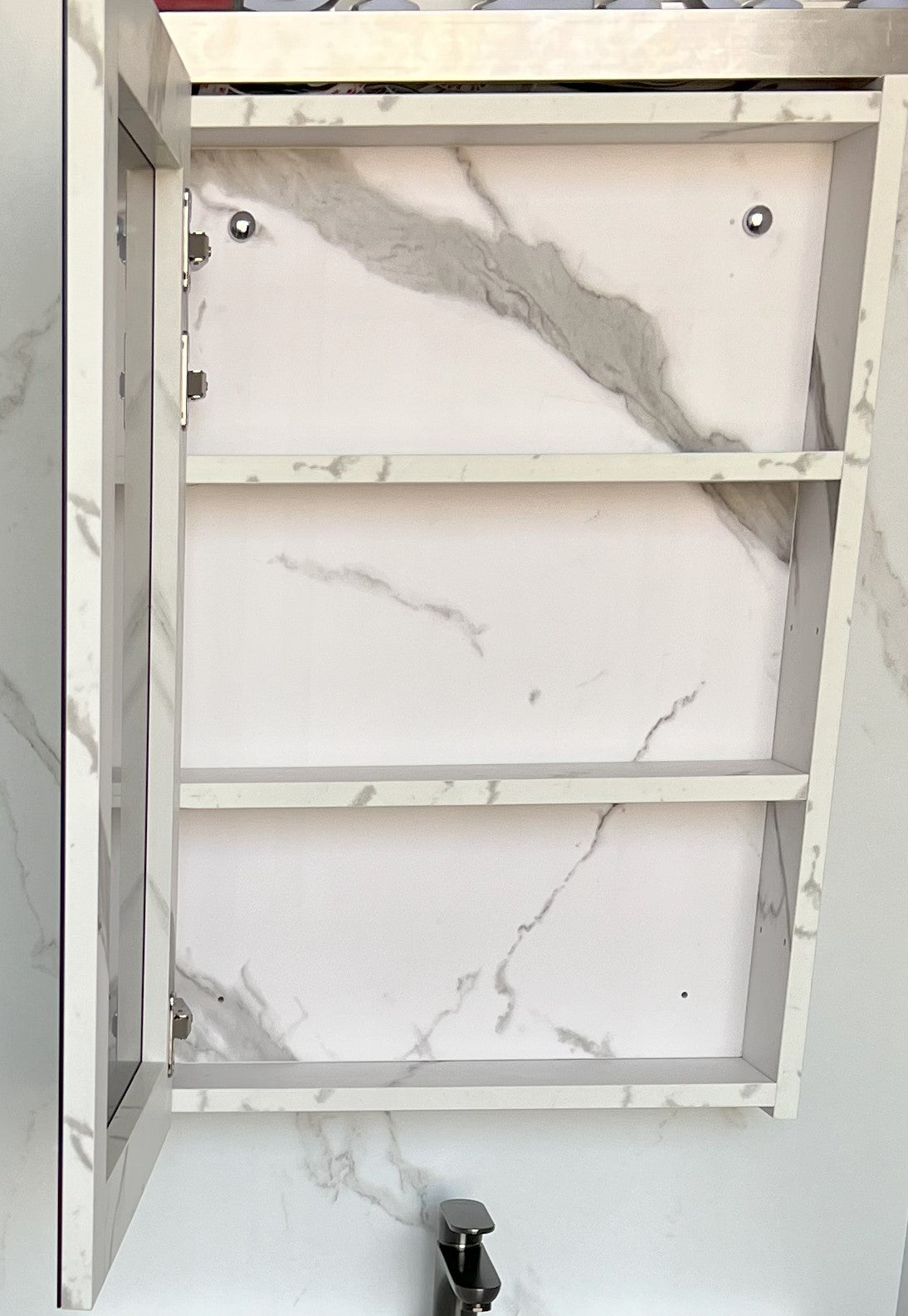 Esfera 50cm Mirror Cabinet (Marble White)
