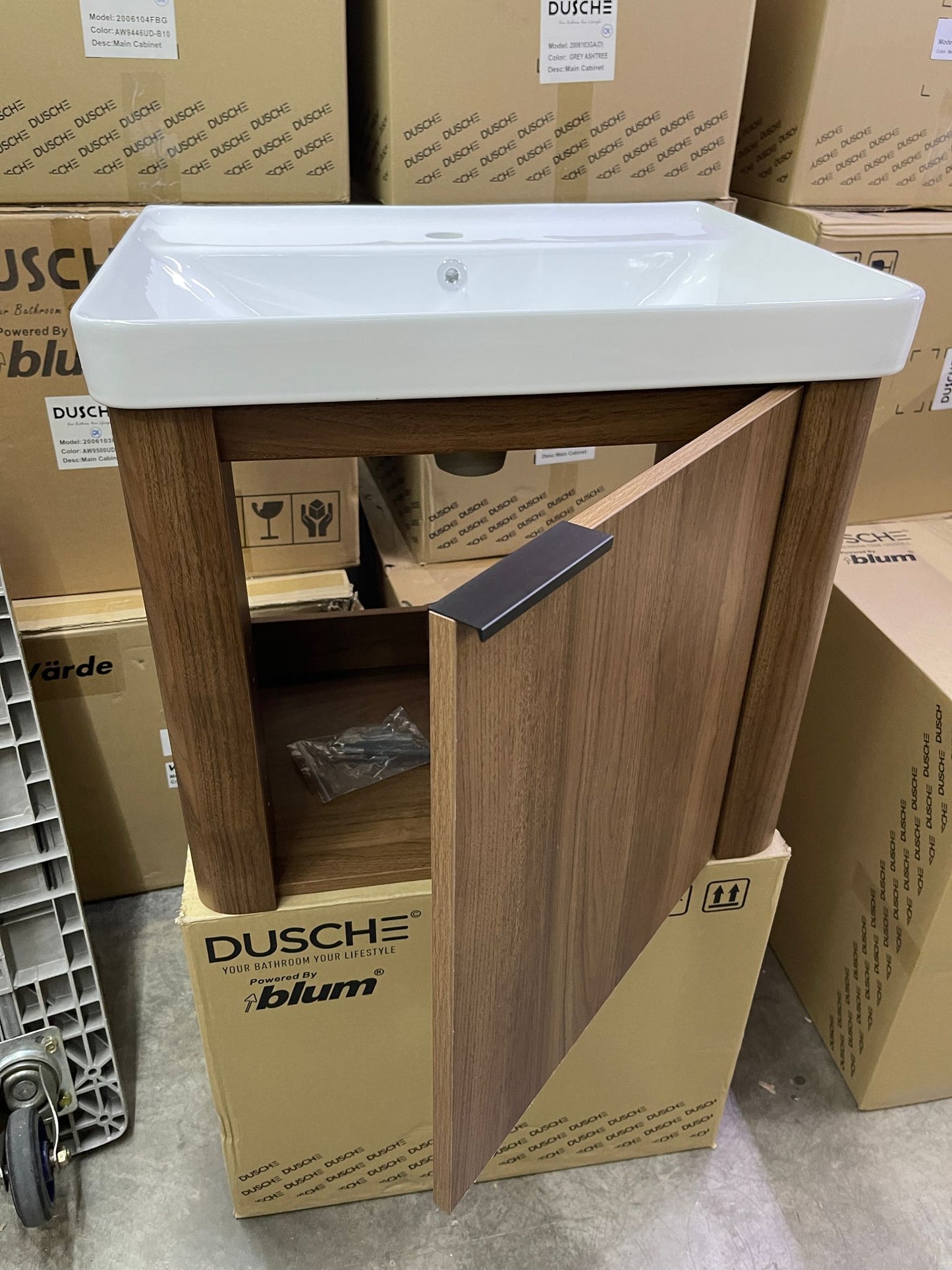 Dusche 2006317BWM  60cm Basin Cabinet - (Brown Walnut)